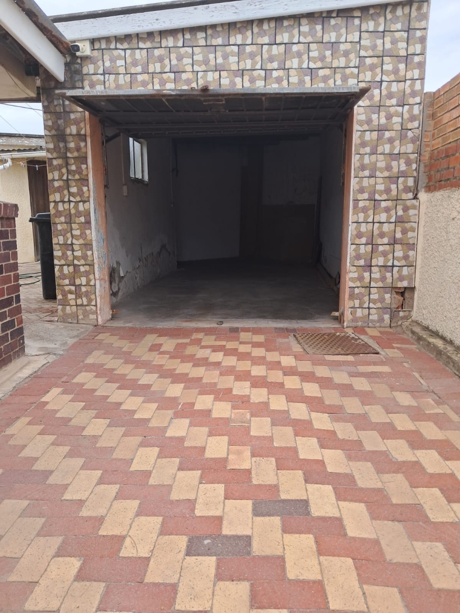 3 Bedroom Property for Sale in New Brighton Eastern Cape